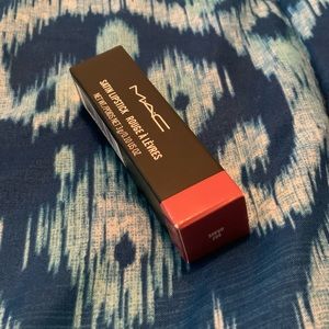 Mac statin finish lipstick